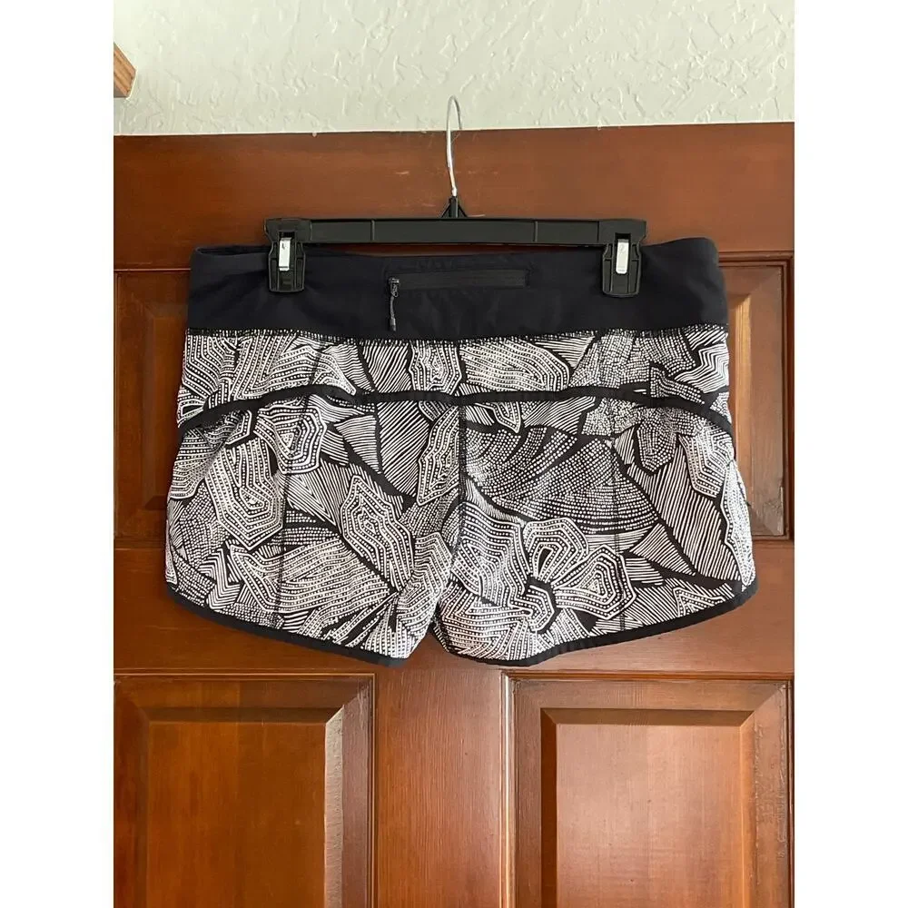 Lululemon, black and white patterned speed shorts size 8